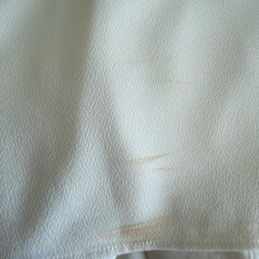 White dress - Picture 5 of 5